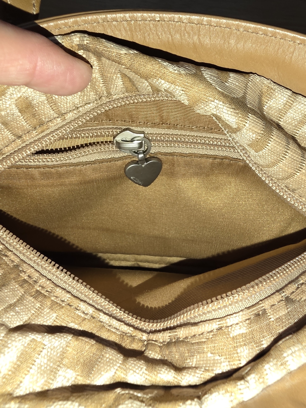 Moschino Tan Logo Purse - Picture 7 of 9